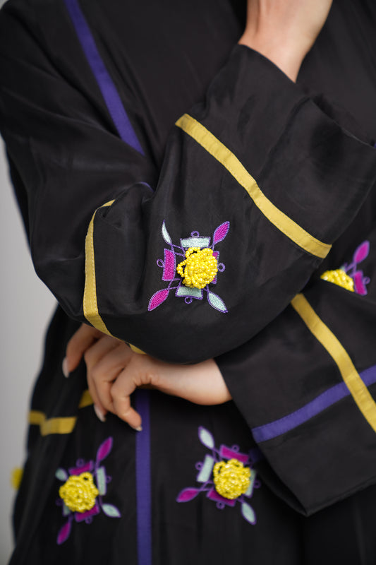 Shak Flower with Piping