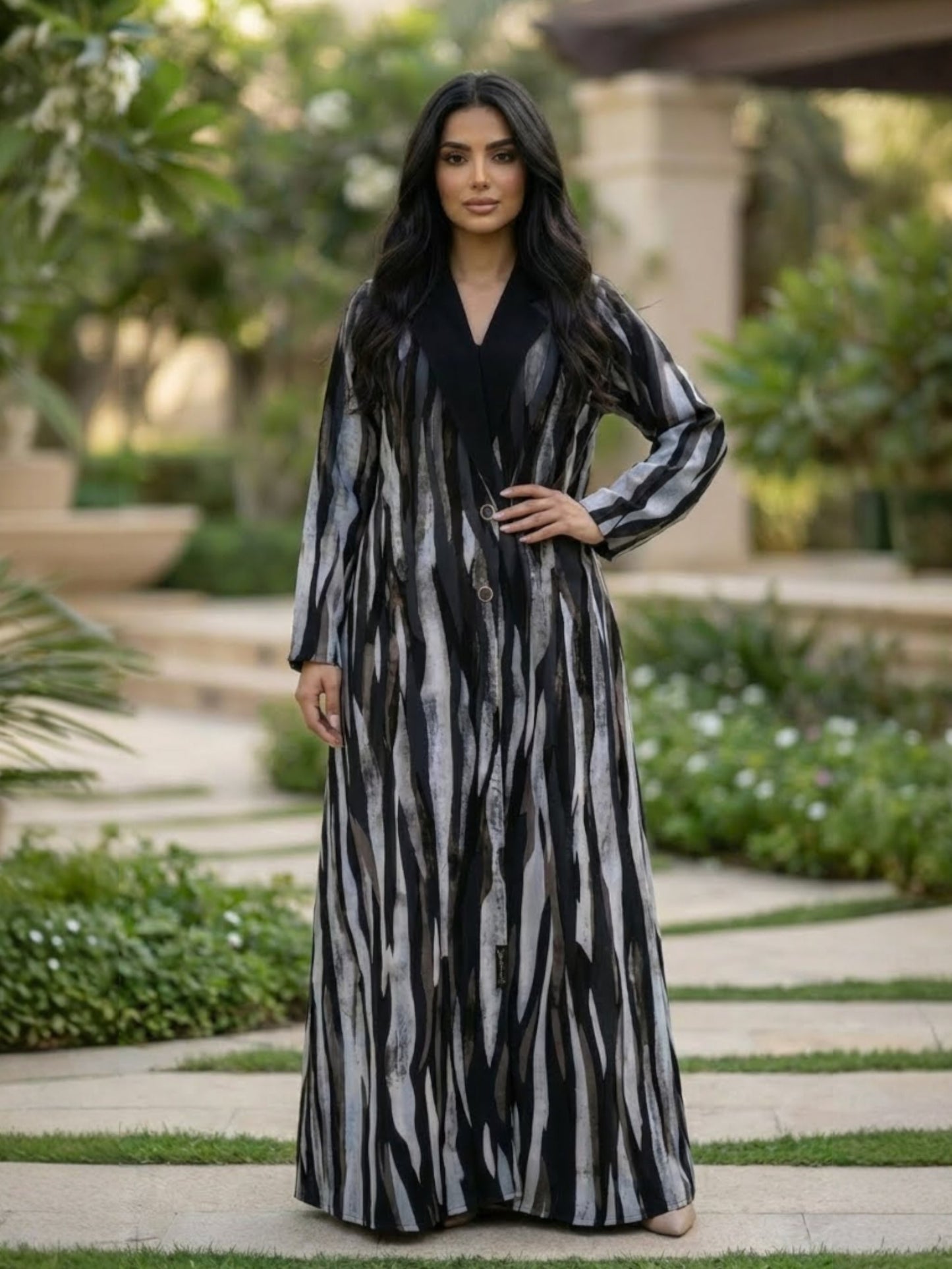 Wave Abaya