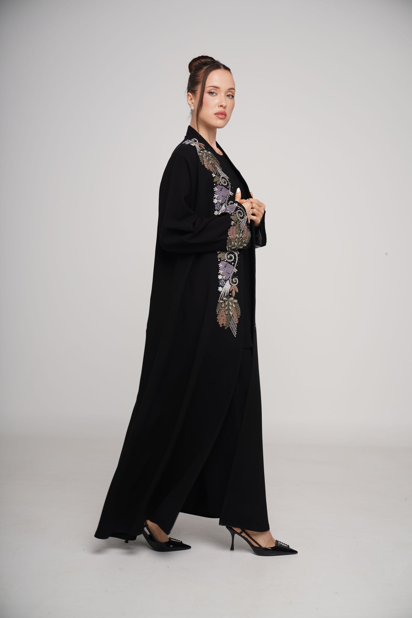 Abaya Kum Shak and Embroidery