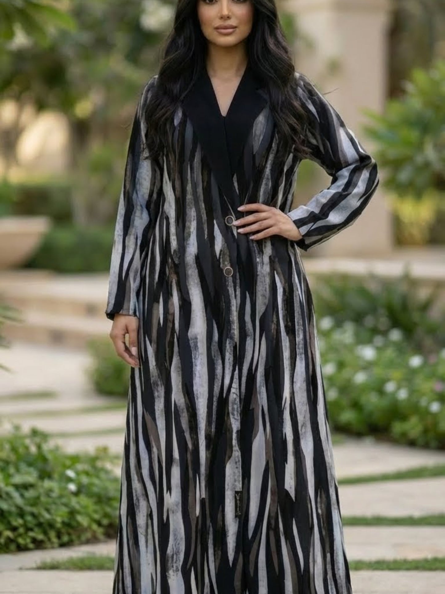 Wave Abaya